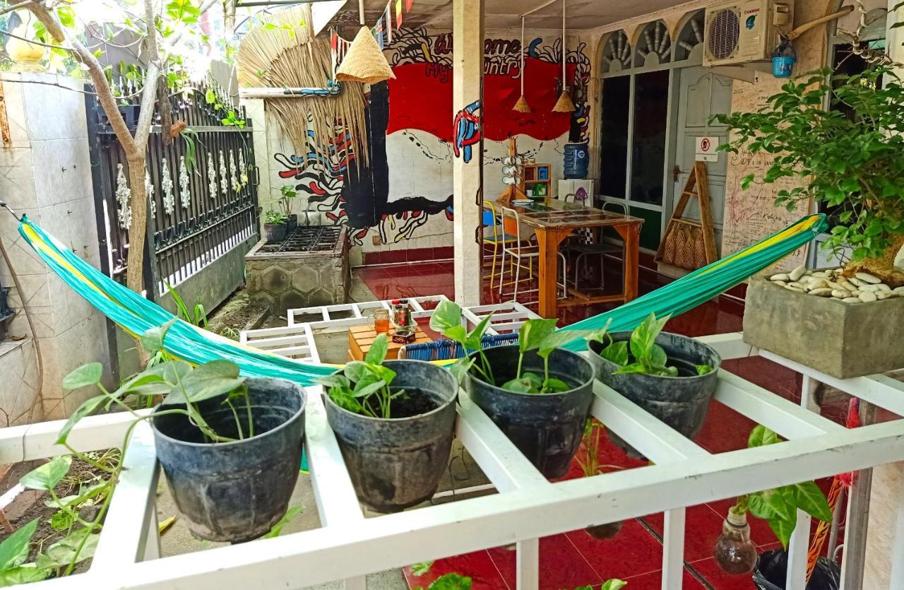 Deoplet Homestay & Gallery Yogyakarta Exterior foto